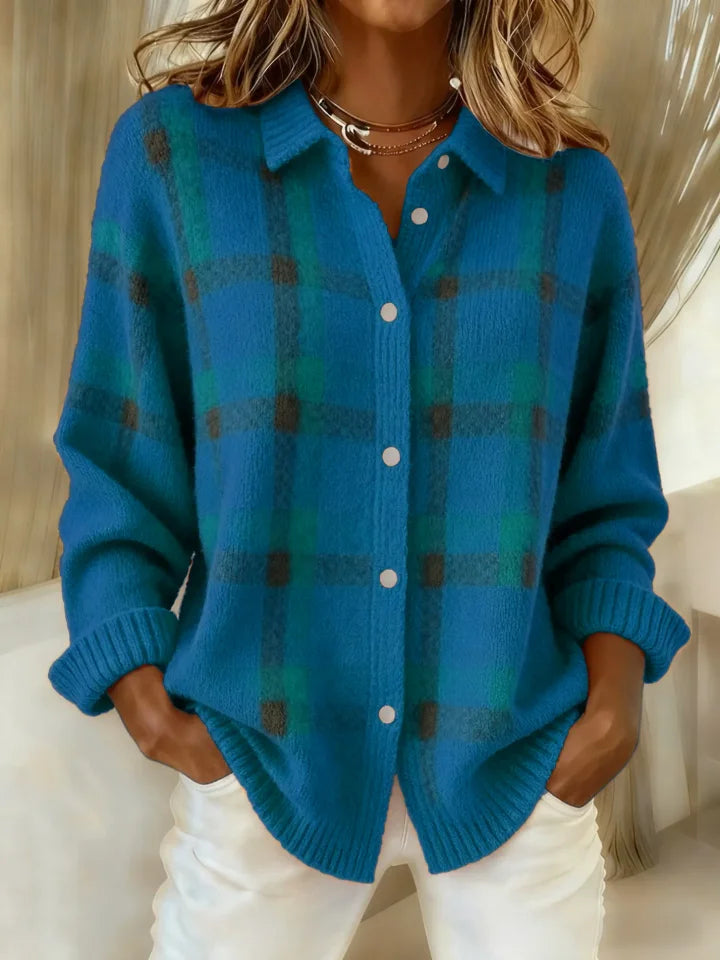Divina - Cloud-Soft Plaid Button-Up