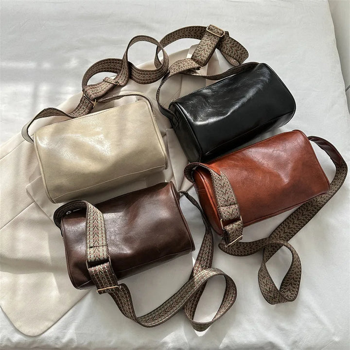 Boston Handbag in Vintage Chic PU Leather | Trendy Crossbody Bag